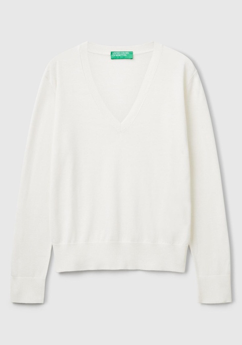  Kadın Krem Viskoz ve İpek Karışımlı V Yaka Triko Kazak