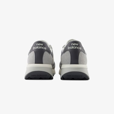  New Balance 370  Lifestyle   Kadın Gri Spor Ayakkabı