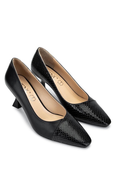  Tamer Tanca Kadın Hakiki Deri Siyah Topuklu Ayakkabı