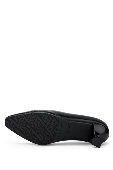  Tamer Tanca Kadın Hakiki Deri Siyah Topuklu Ayakkabı