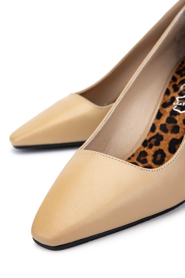  Tamer Tanca Kadın Hakiki Deri Bej Topuklu Ayakkabı