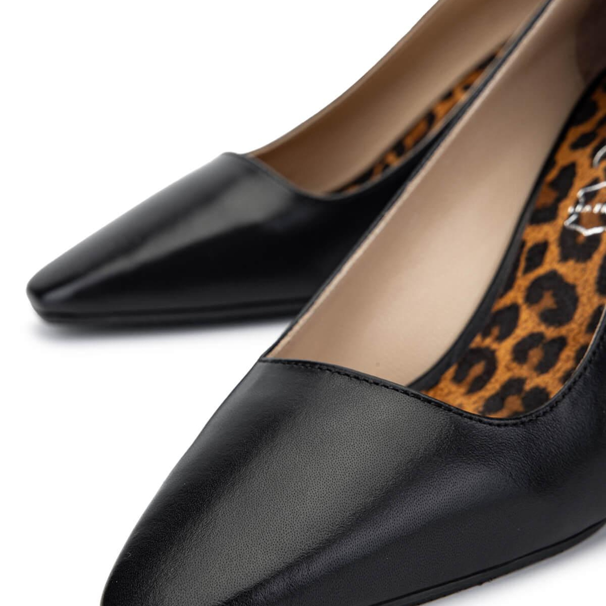 Tamer Tanca Kadın Hakiki Deri Siyah Deri Topuklu Ayakkabı