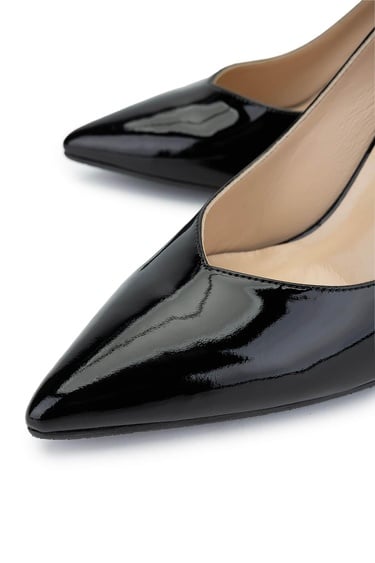  Tamer Tanca Kadın Hakiki Deri Siyah Rugan Topuklu Ayakkabı