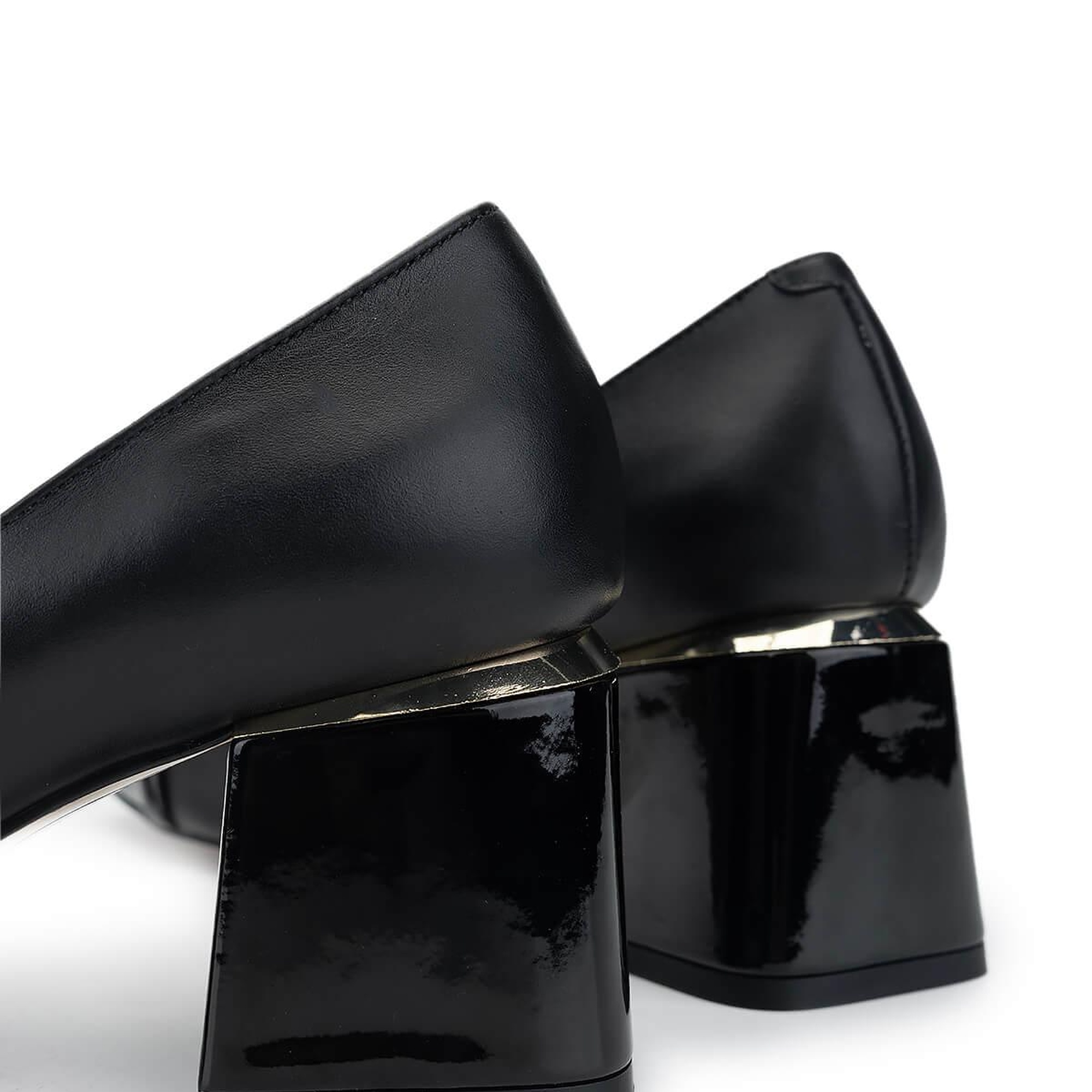 Tamer Tanca Kadın Hakiki Deri Siyah Topuklu Ayakkabı