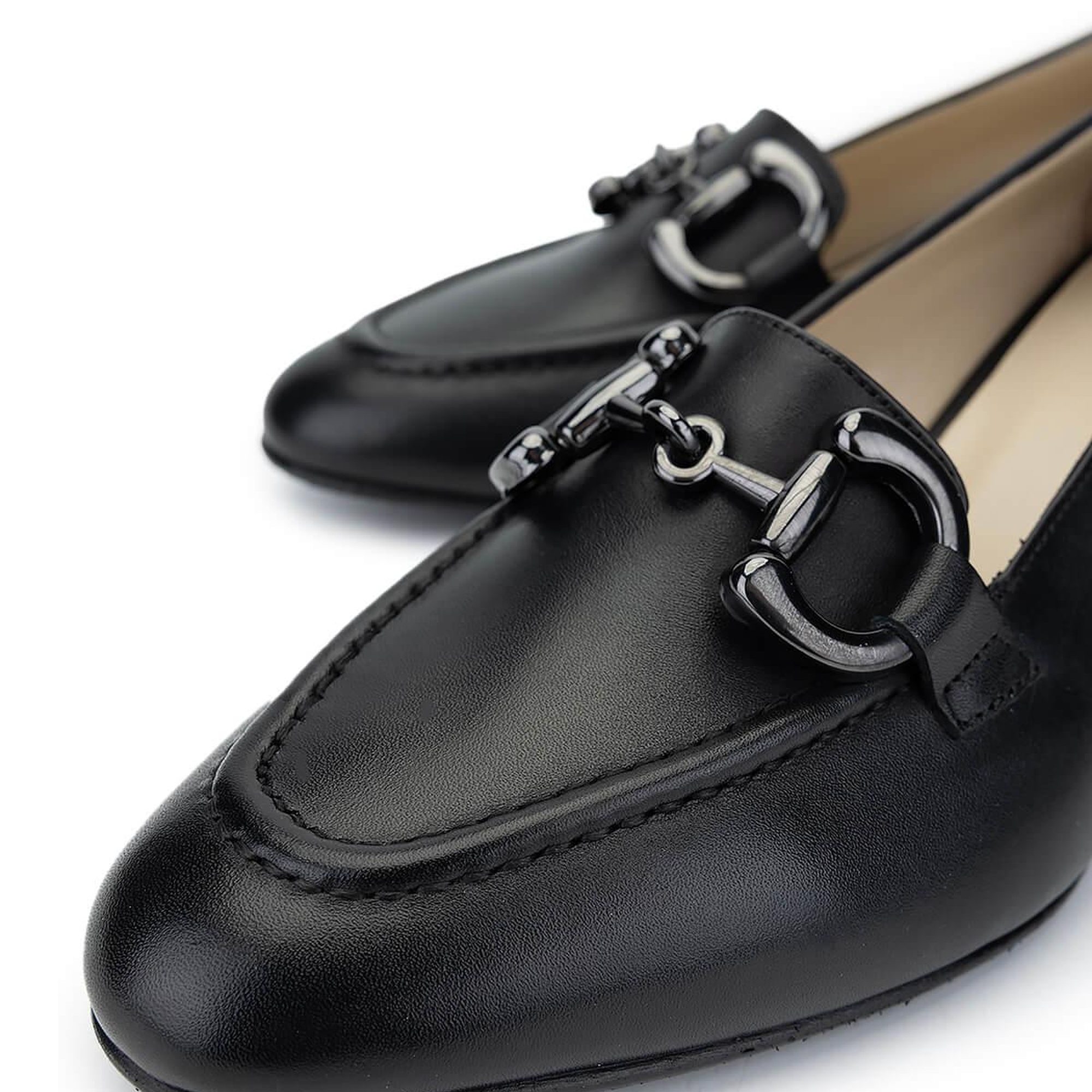 Tamer Tanca Kadın Hakiki Deri Siyah Deri Topuklu Ayakkabı