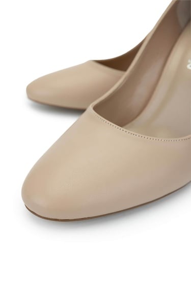  Tamer Tanca Kadın Hakiki Deri Bej Topuklu Ayakkabı