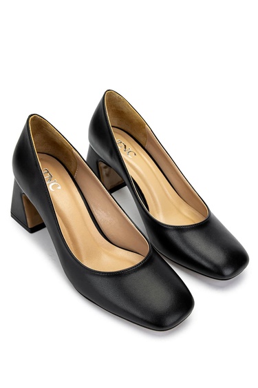  Tamer Tanca Kadın Vegan Siyah Deri Topuklu Ayakkabı