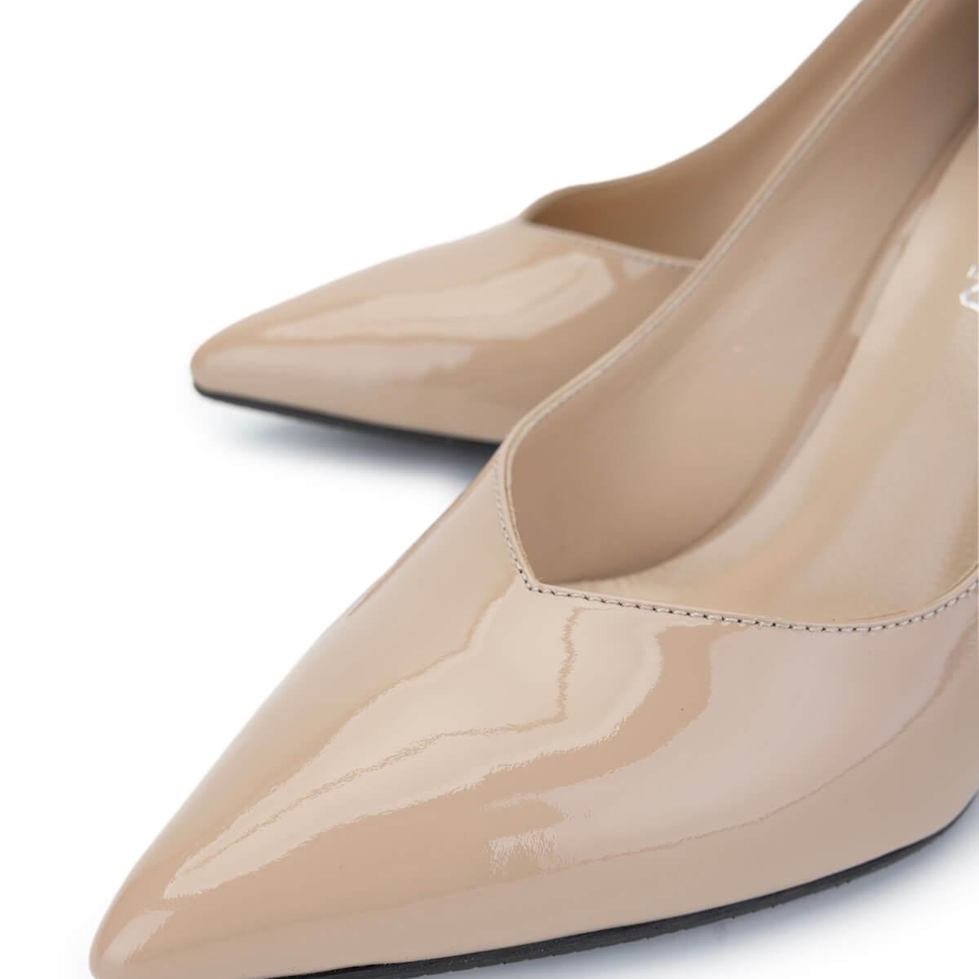 Tamer Tanca Kadın Hakiki Deri Bej Topuklu Ayakkabı