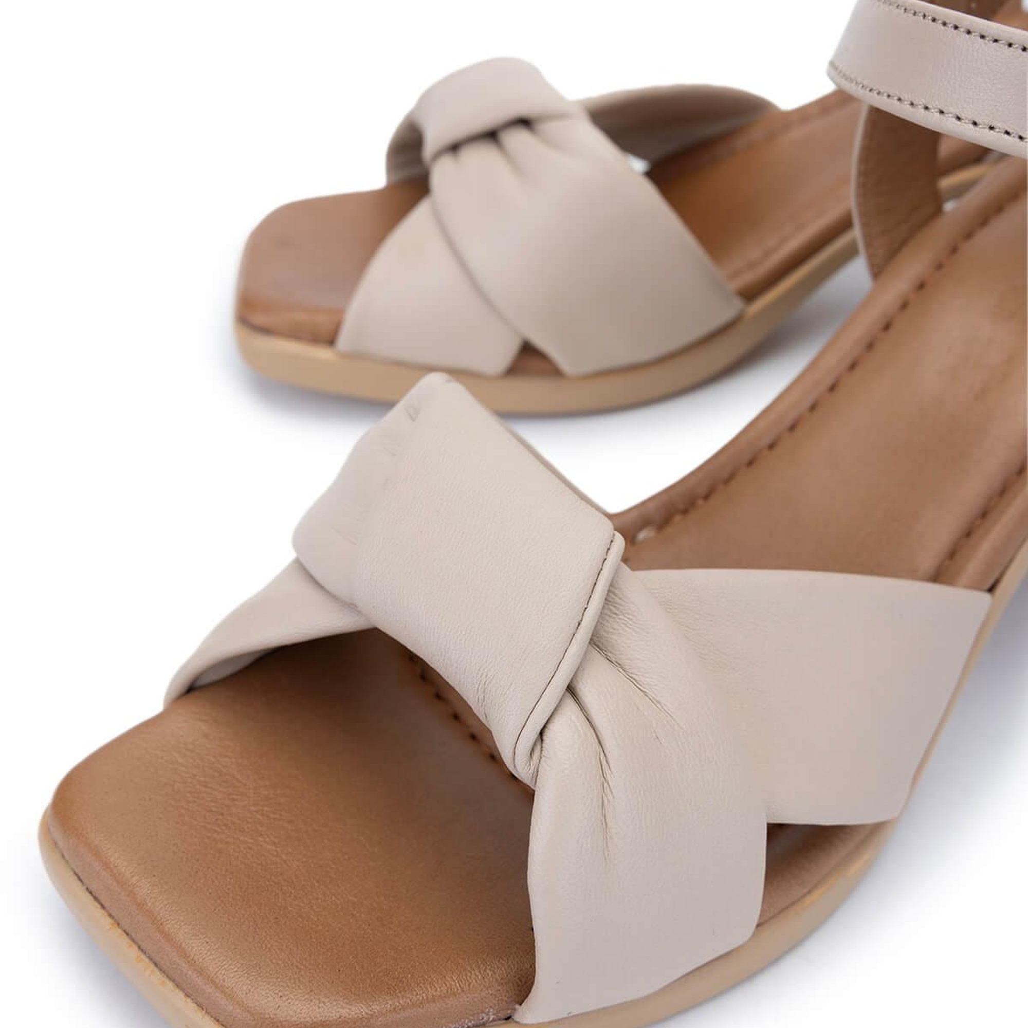 Tamer Tanca Kadın Vegan Bej Topuklu Sandalet