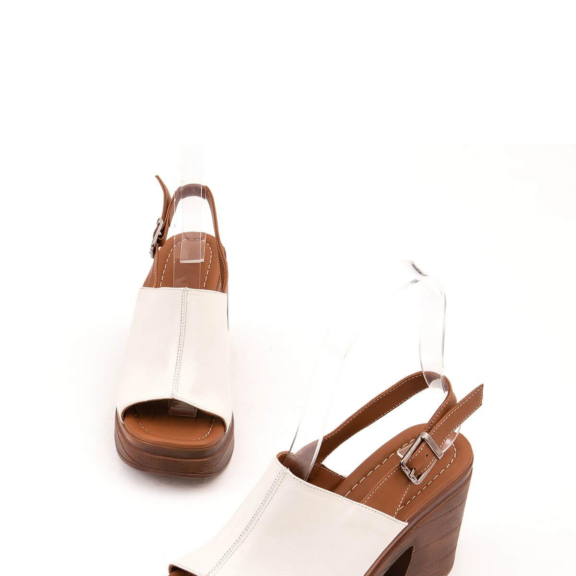 Tamer Tanca Kadın Hakiki Deri Beyaz Topuklu Sandalet