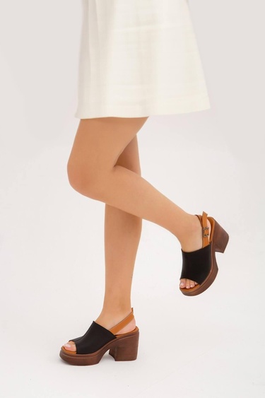  Tamer Tanca Kadın Hakiki Deri Siyah Topuklu Sandalet