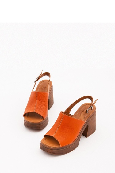  Tamer Tanca Kadın Hakiki Deri Turuncu Topuklu Sandalet