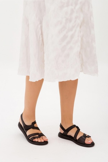  Tamer Tanca Kadın Hakiki Deri Siyah Düz Sandalet