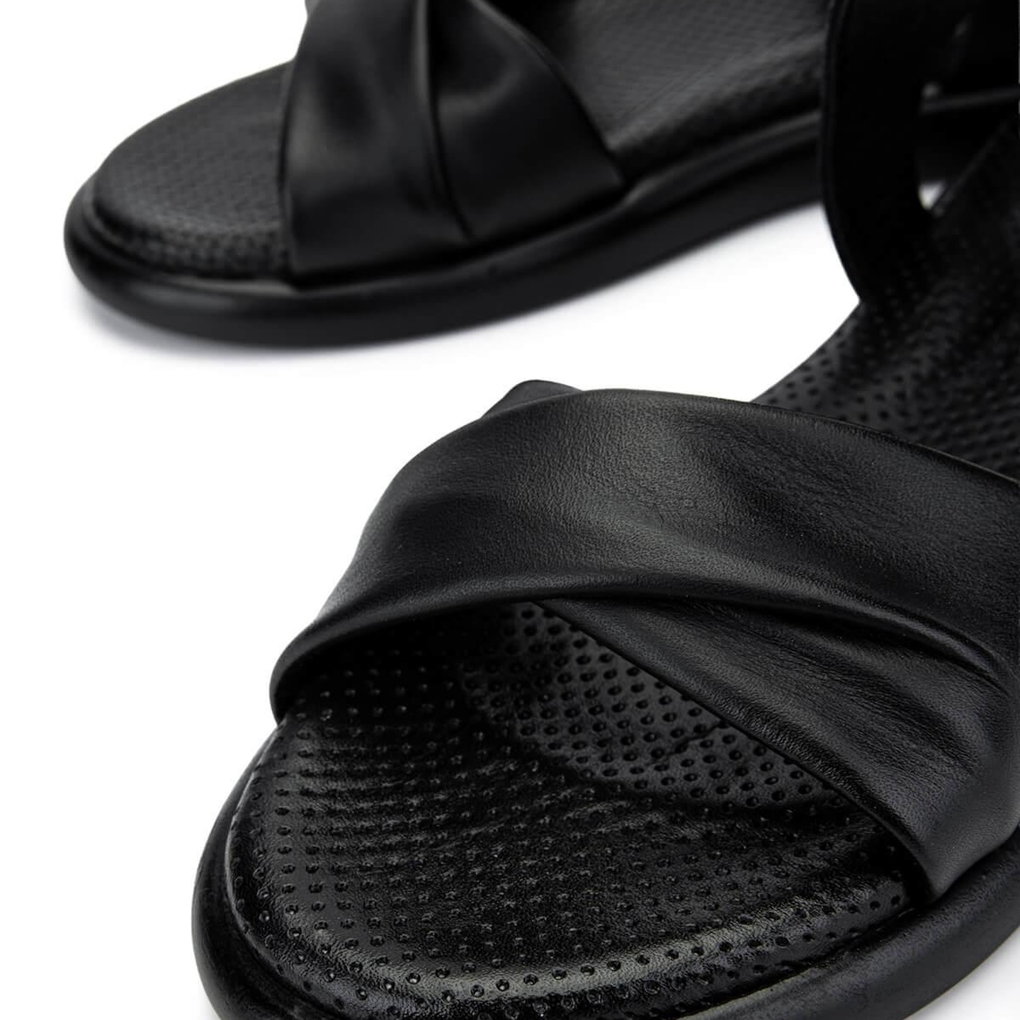 Tamer Tanca Kadın Hakiki Deri Siyah Düz Sandalet