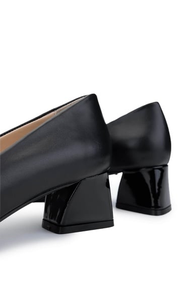  Tamer Tanca Kadın Hakiki Deri Siyah Topuklu Ayakkabı