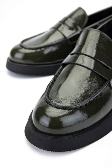  Tamer Tanca Kadın Hakiki Deri Haki Rugan Loafer Ayakkabı