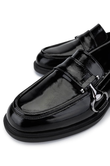  Tamer Tanca Kadın Hakiki Deri Siyah Rugan Loafer Ayakkabı