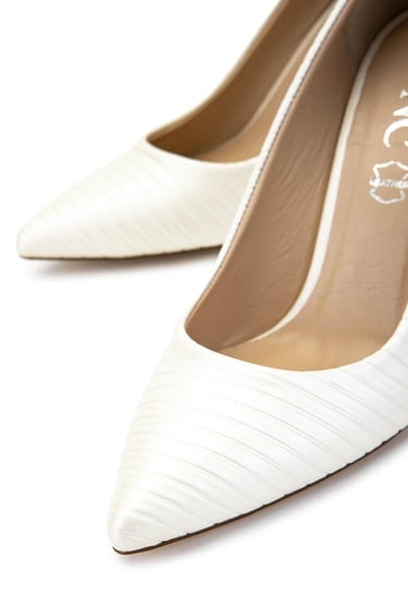  Tamer Tanca Kadın Hakiki Deri Beyaz Stiletto Ayakkabı