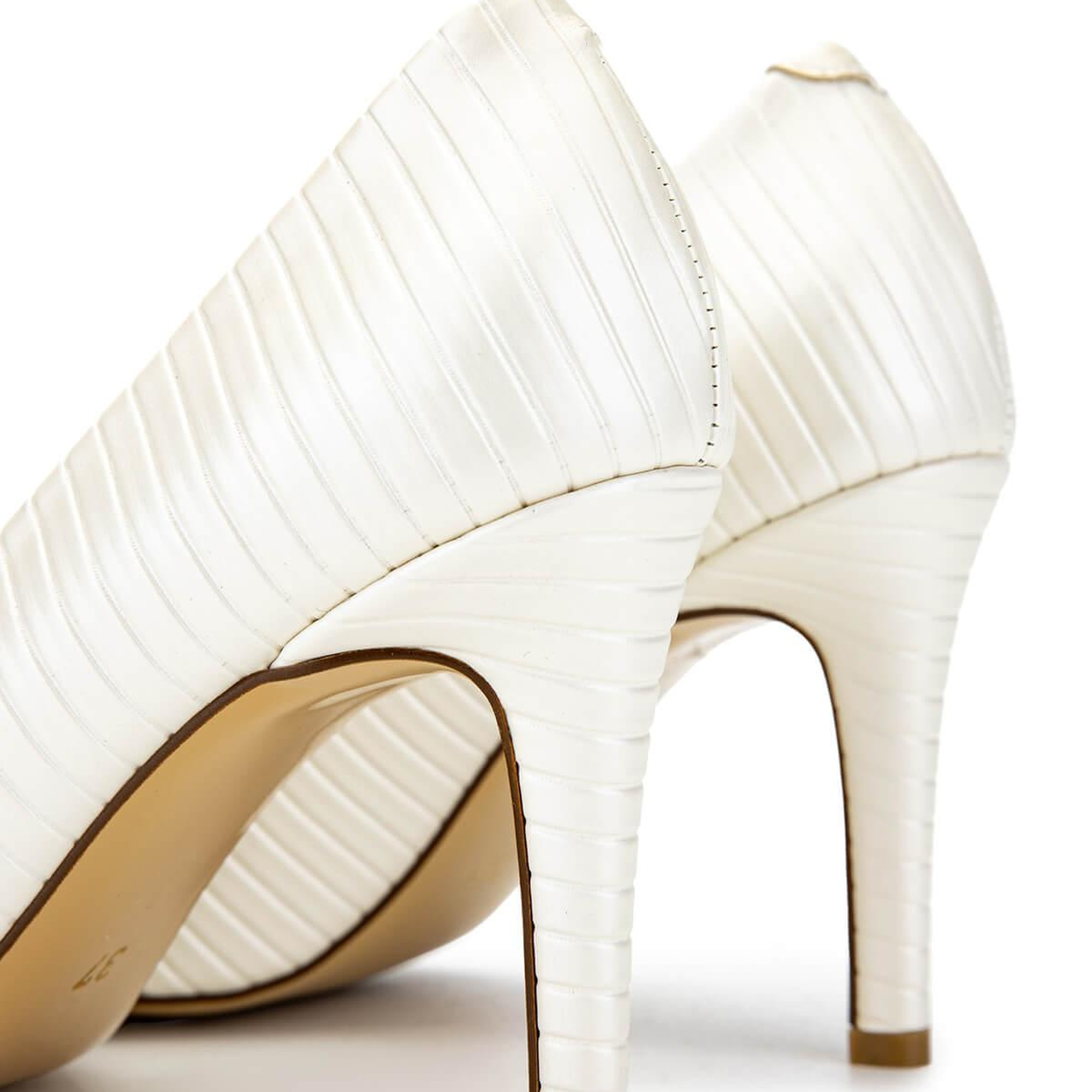 Tamer Tanca Kadın Hakiki Deri Beyaz Stiletto Ayakkabı