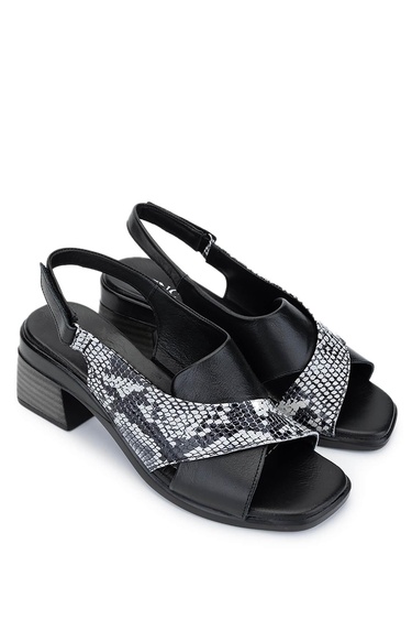  Tamer Tanca Kadın Hakiki Deri Siyah Topuklu Sandalet