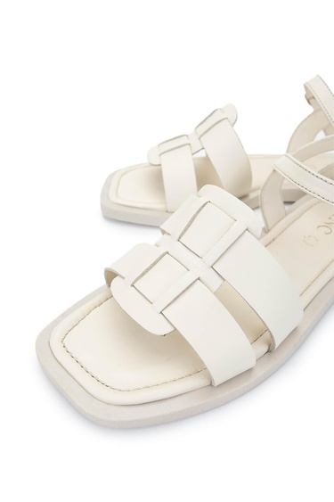  Tamer Tanca Kadın Hakiki Deri Bej Düz Sandalet