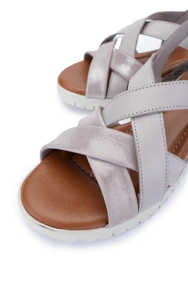  Tamer Tanca Kadın Hakiki Deri Gümüş Topuklu Sandalet