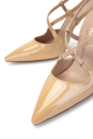  Tamer Tanca Kadın Hakiki Deri Bej Rugan Topuklu Ayakkabı