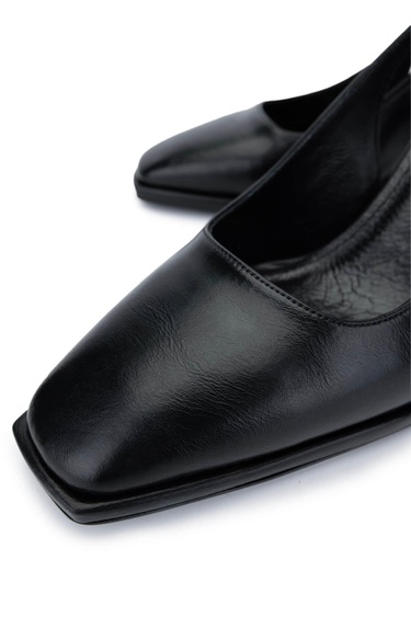  Tamer Tanca Kadın Vegan Siyah Topuklu Ayakkabı