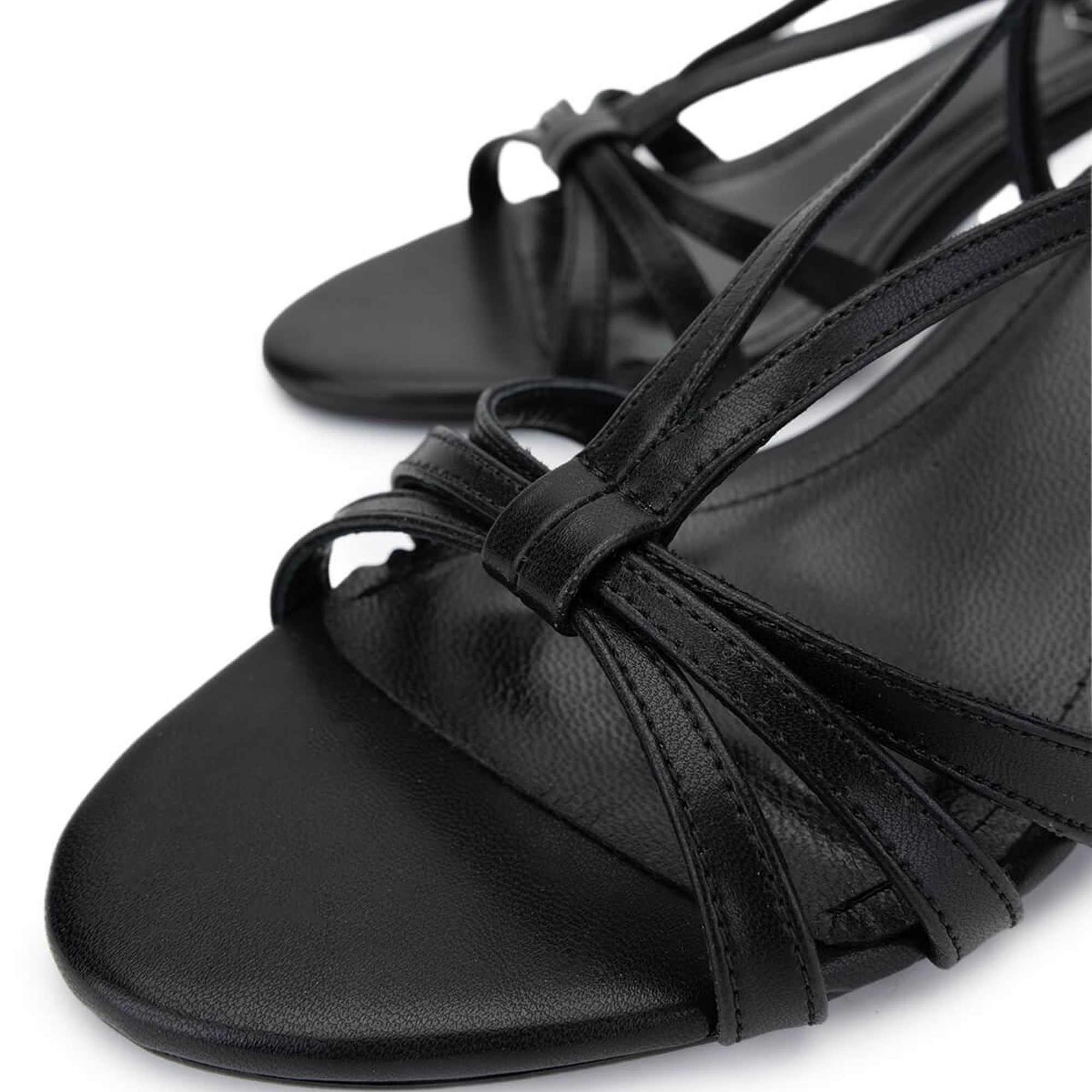 Tamer Tanca Kadın Vegan Siyah Topuklu Ayakkabı