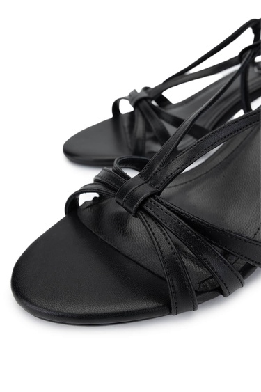  Tamer Tanca Kadın Vegan Siyah Topuklu Ayakkabı