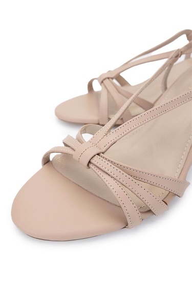  Tamer Tanca Kadın Vegan Bej Topuklu Ayakkabı