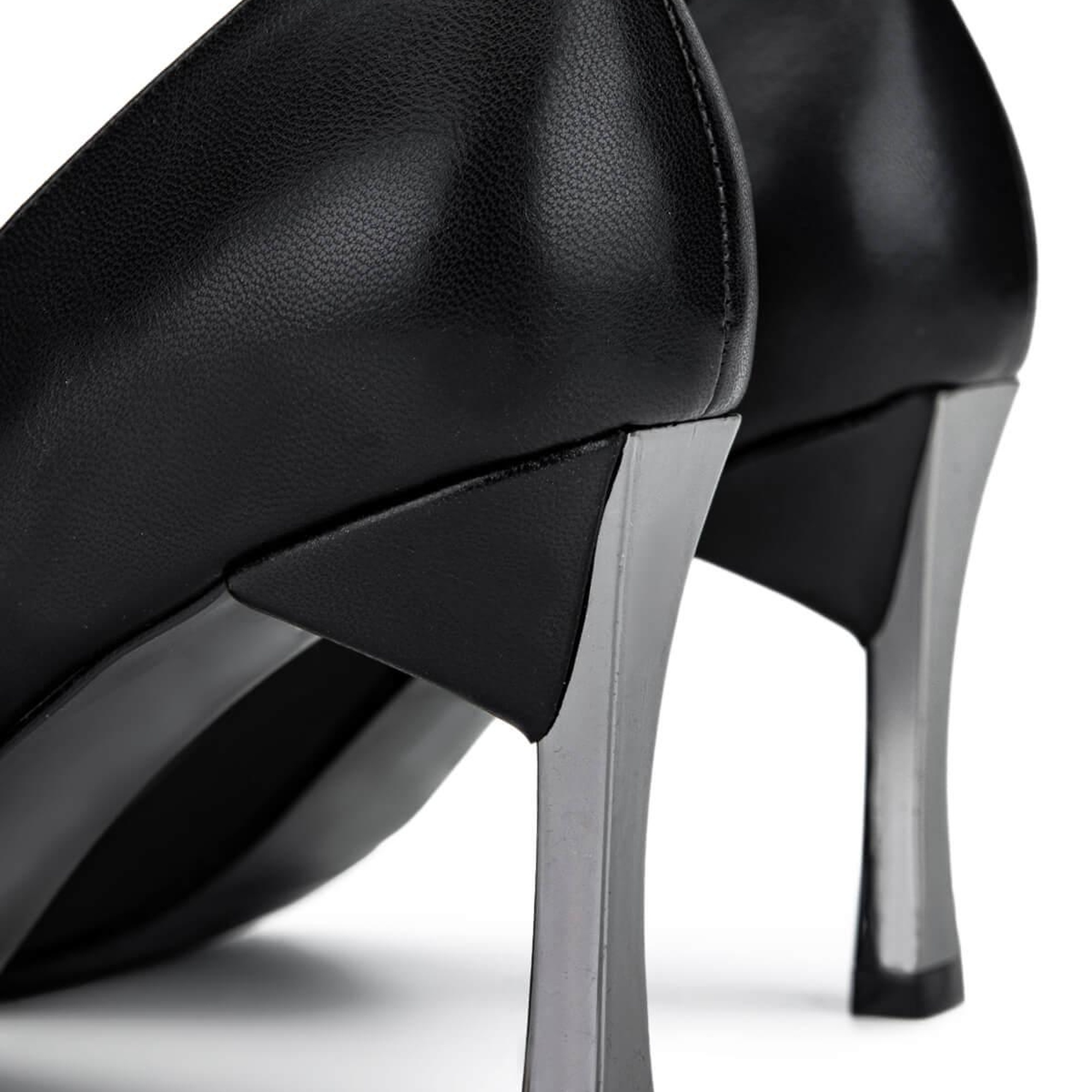 Tamer Tanca Kadın Vegan Siyah Stiletto Ayakkabı