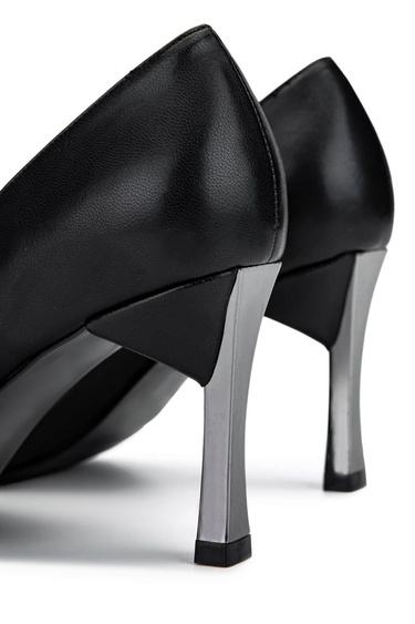  Tamer Tanca Kadın Vegan Siyah Stiletto Ayakkabı