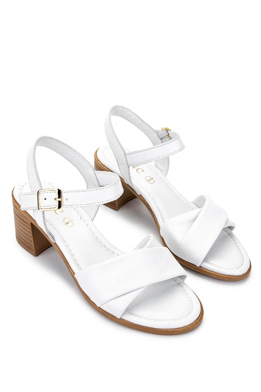  Tamer Tanca Kadın Hakiki Deri Beyaz Topuklu Sandalet