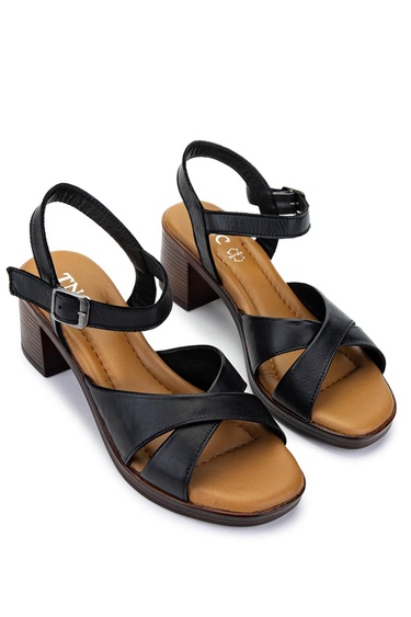  Tamer Tanca Kadın Hakiki Deri Siyah Deri Topuklu Sandalet