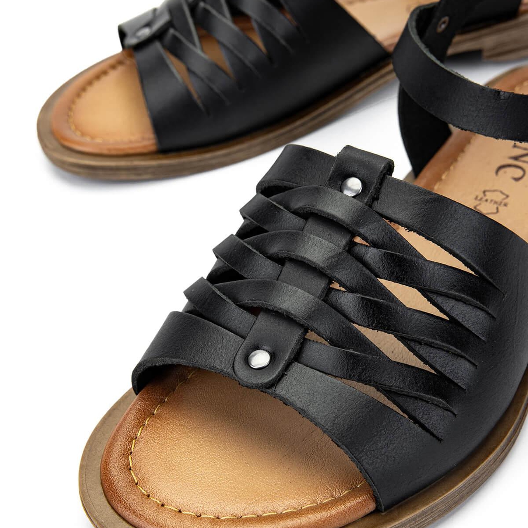 Tamer Tanca Kadın Hakiki Deri Siyah Deri Düz Sandalet