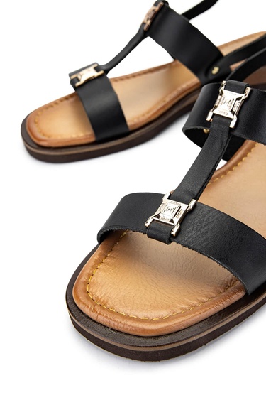  Tamer Tanca Kadın Hakiki Deri Siyah Deri Düz Sandalet