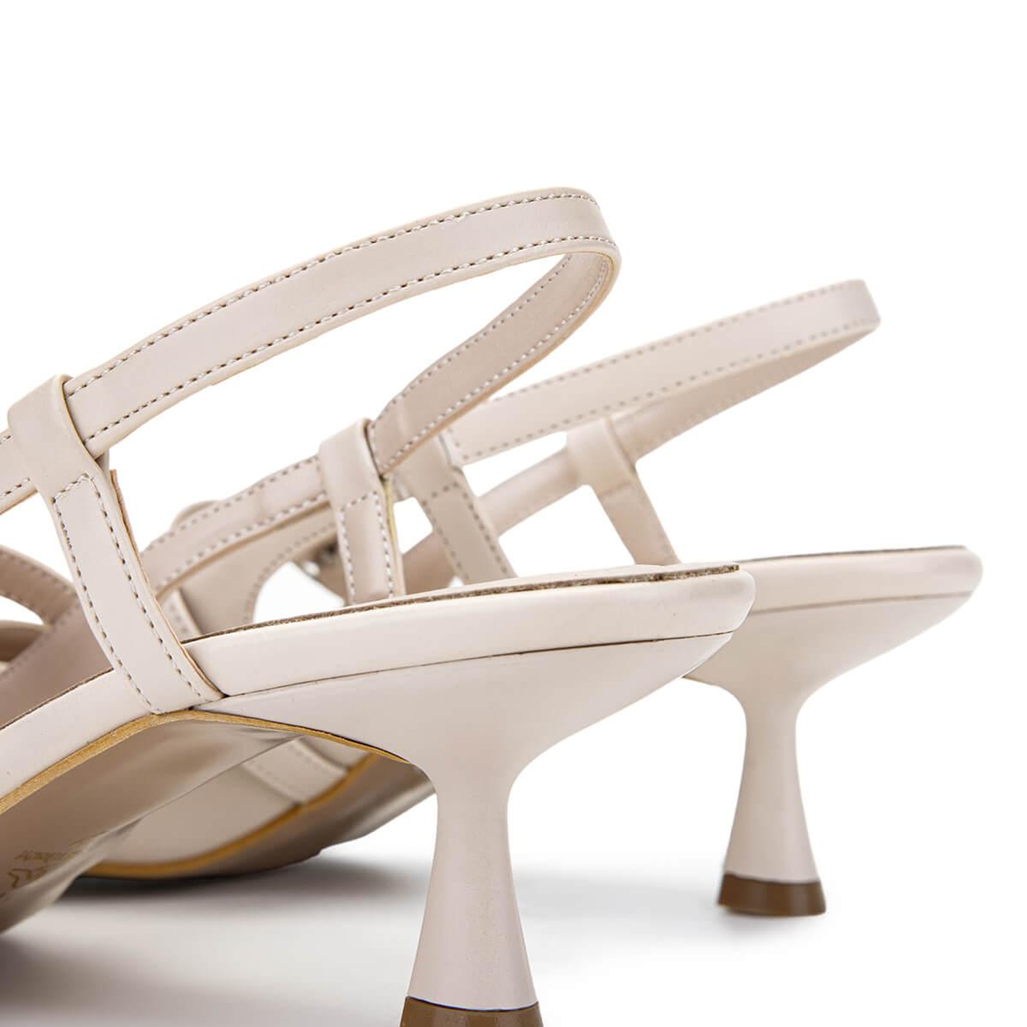 Tamer Tanca Kadın Hakiki Deri Bej Topuklu Ayakkabı