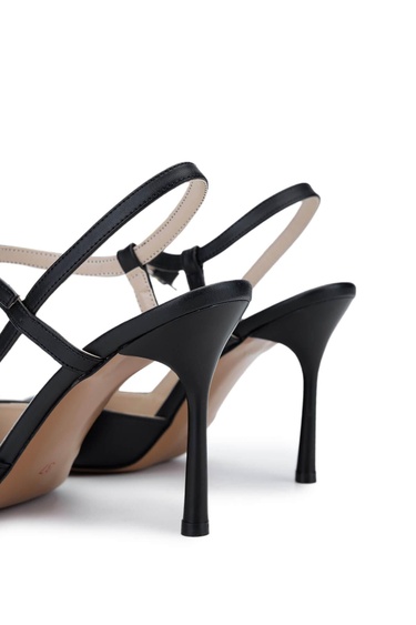  Tamer Tanca Kadın Vegan Siyah Deri Topuklu Ayakkabı