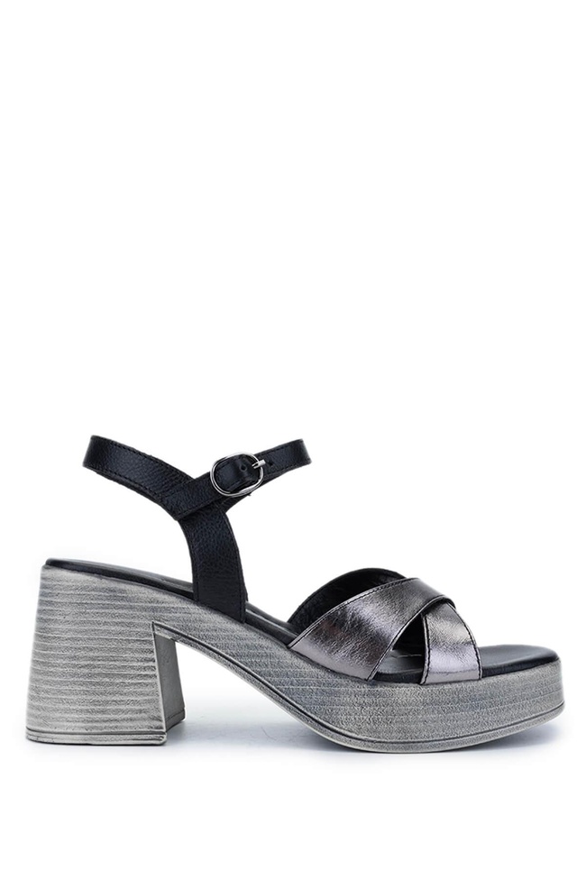  Tamer Tanca Kadın Hakiki Deri Siyah Topuklu Sandalet