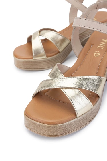  Tamer Tanca Kadın Hakiki Deri Bej Topuklu Sandalet