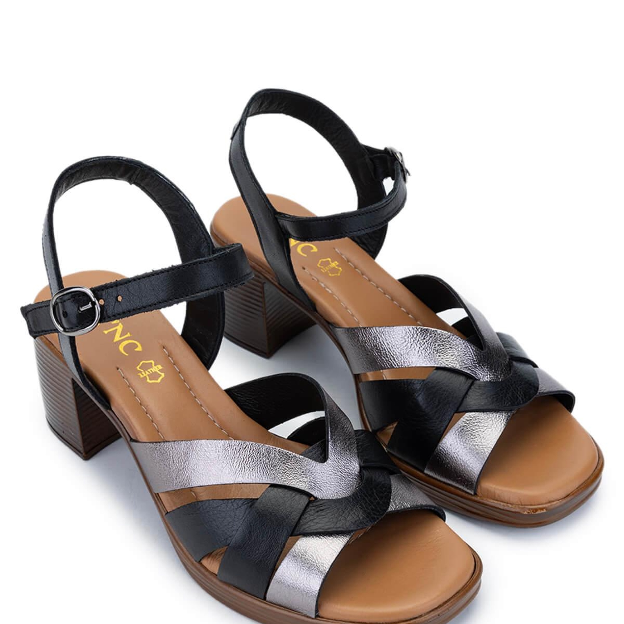 Tamer Tanca Kadın Hakiki Deri Siyah Topuklu Sandalet