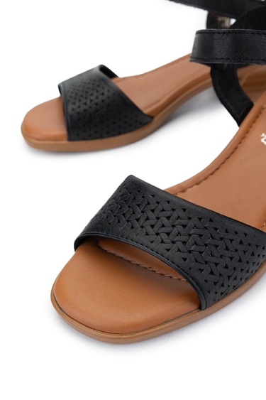  Tamer Tanca Kadın Hakiki Deri Siyah Deri Topuklu Sandalet