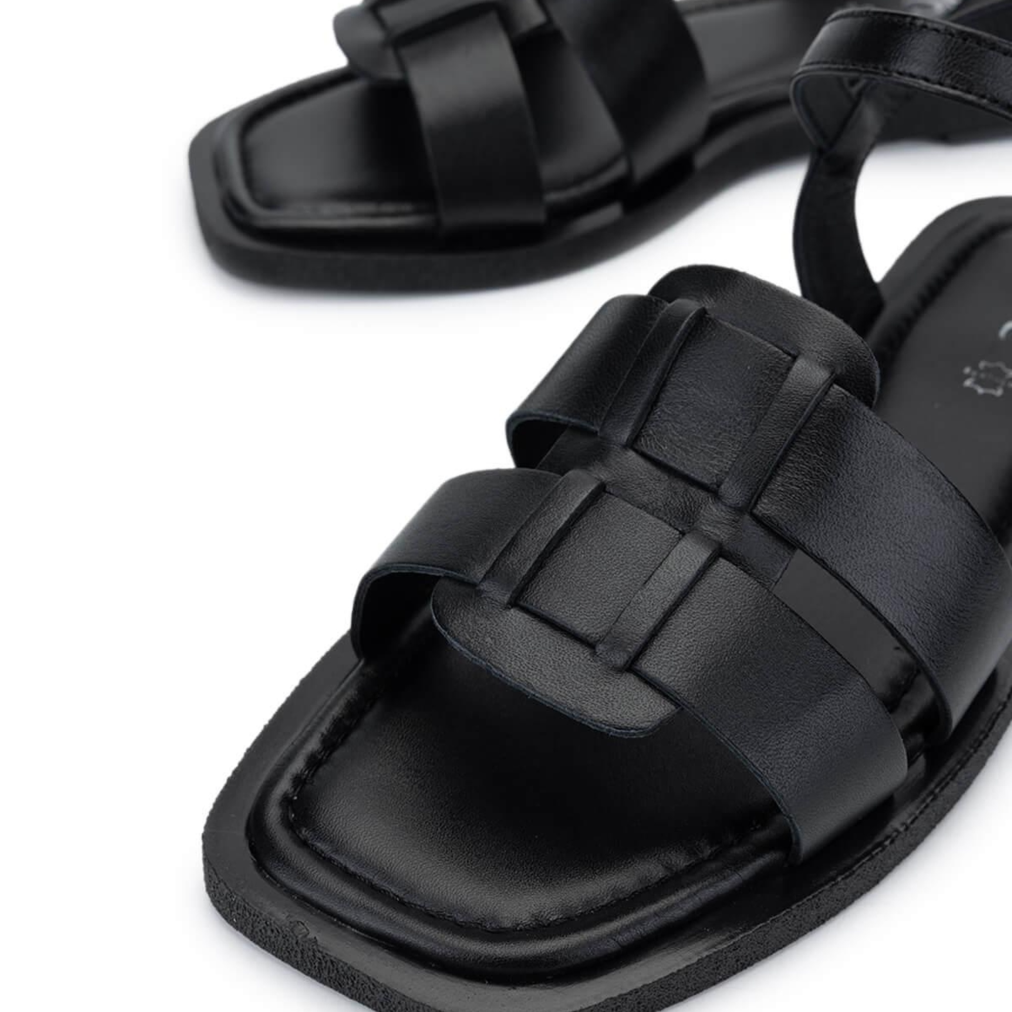 Tamer Tanca Kadın Hakiki Deri Siyah Düz Sandalet