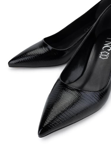  Tamer Tanca Kadın Vegan Siyah Baskı Topuklu Ayakkabı