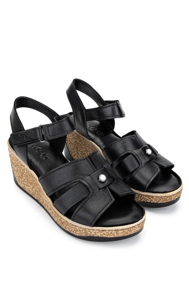  Tamer Tanca Kadın Hakiki Deri Siyah Deri Topuklu Sandalet