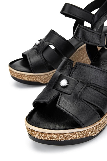  Tamer Tanca Kadın Hakiki Deri Siyah Deri Topuklu Sandalet