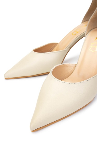  Tamer Tanca Kadın Hakiki Deri Bej Topuklu Ayakkabı