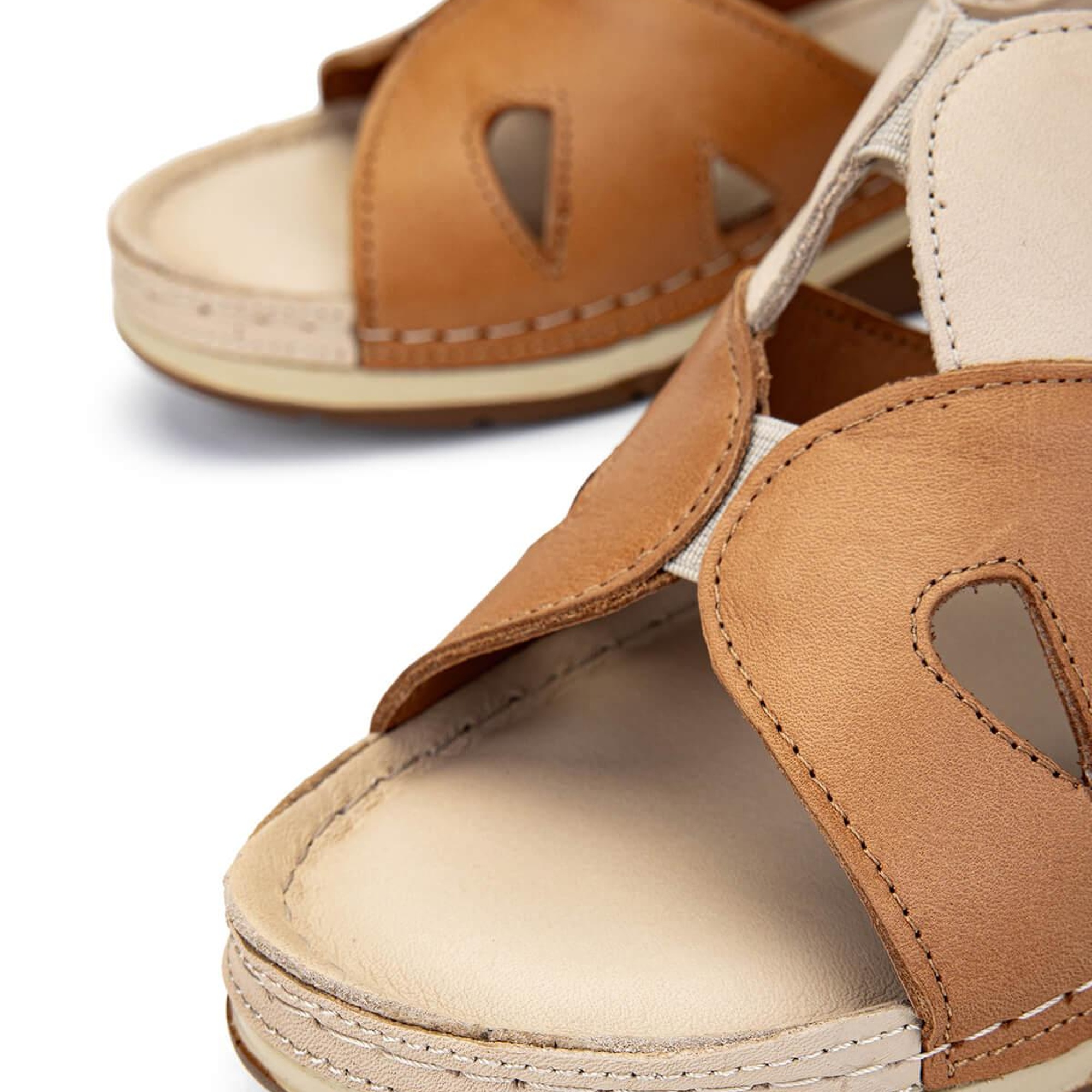 Tamer Tanca Kadın Hakiki Deri Bej Topuklu Sandalet