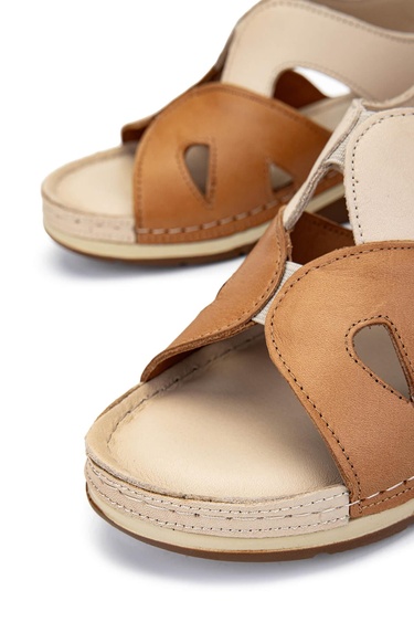  Tamer Tanca Kadın Hakiki Deri Bej Topuklu Sandalet